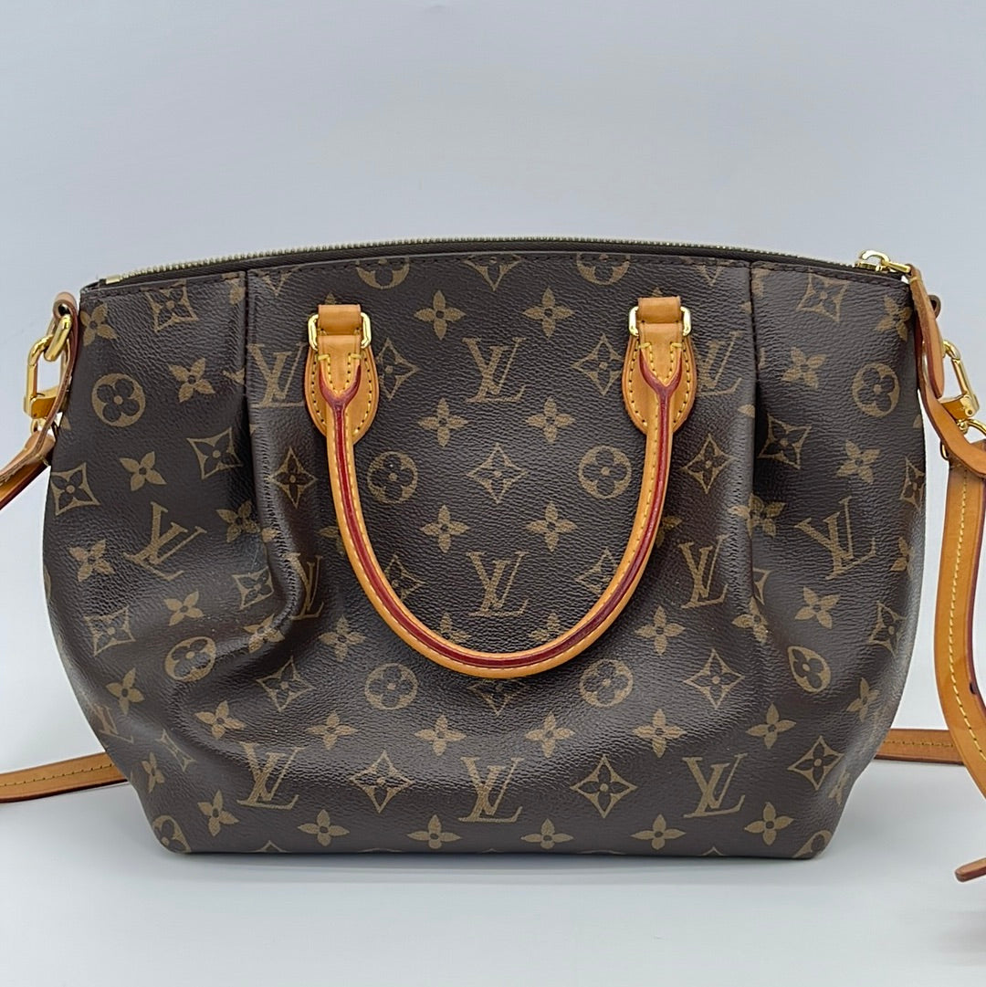 Turenne medium size handbag by Louis Vuitton  Vintage louis vuitton  handbags, Women handbags, Louis vuitton