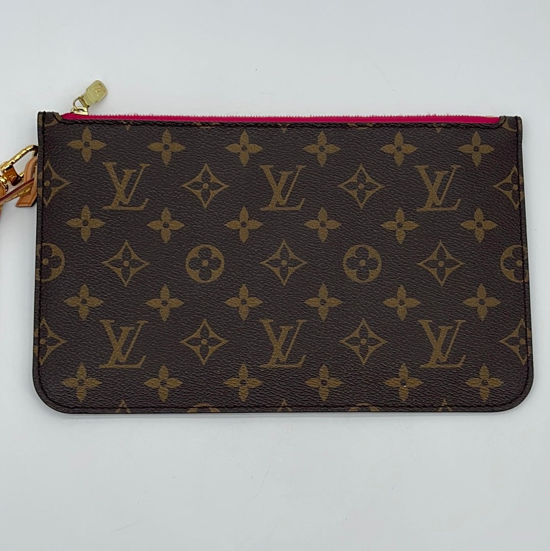 Preloved Louis Vuitton Kirigami Small Monogram Pouch C2Q9HVV 102323 –  KimmieBBags LLC