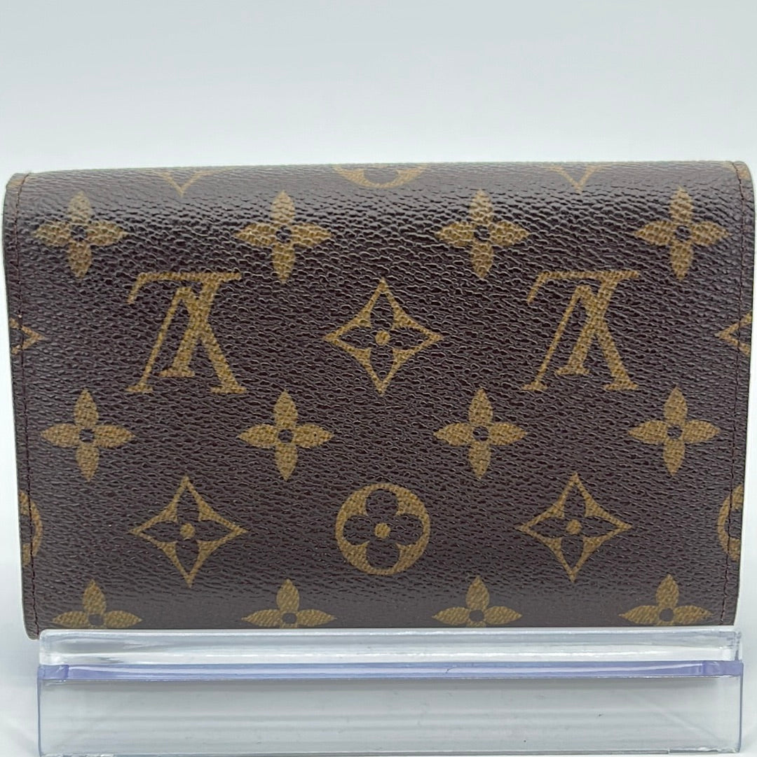 Preloved Louis Vuitton Monogram Passport Wallet CA1028 061423