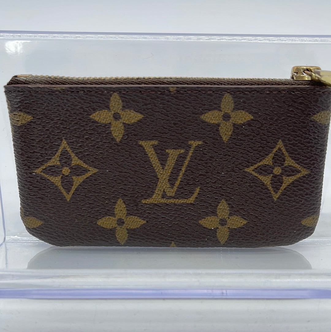 Louis Vuitton Gold Clasp Monogram Purse – Unknown Seller
