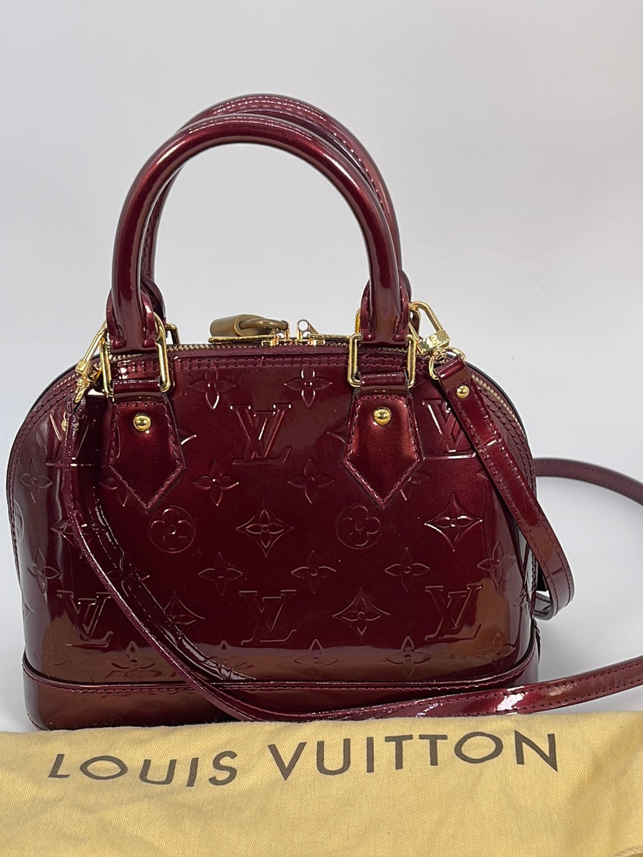 Louis Vuitton Red Monogram Vernis Mini Alma BB Crossbody Bag For Sale at  1stDibs  louis vuitton red leather bag, louis vuitton red monogram bag, red  leather louis vuitton bag