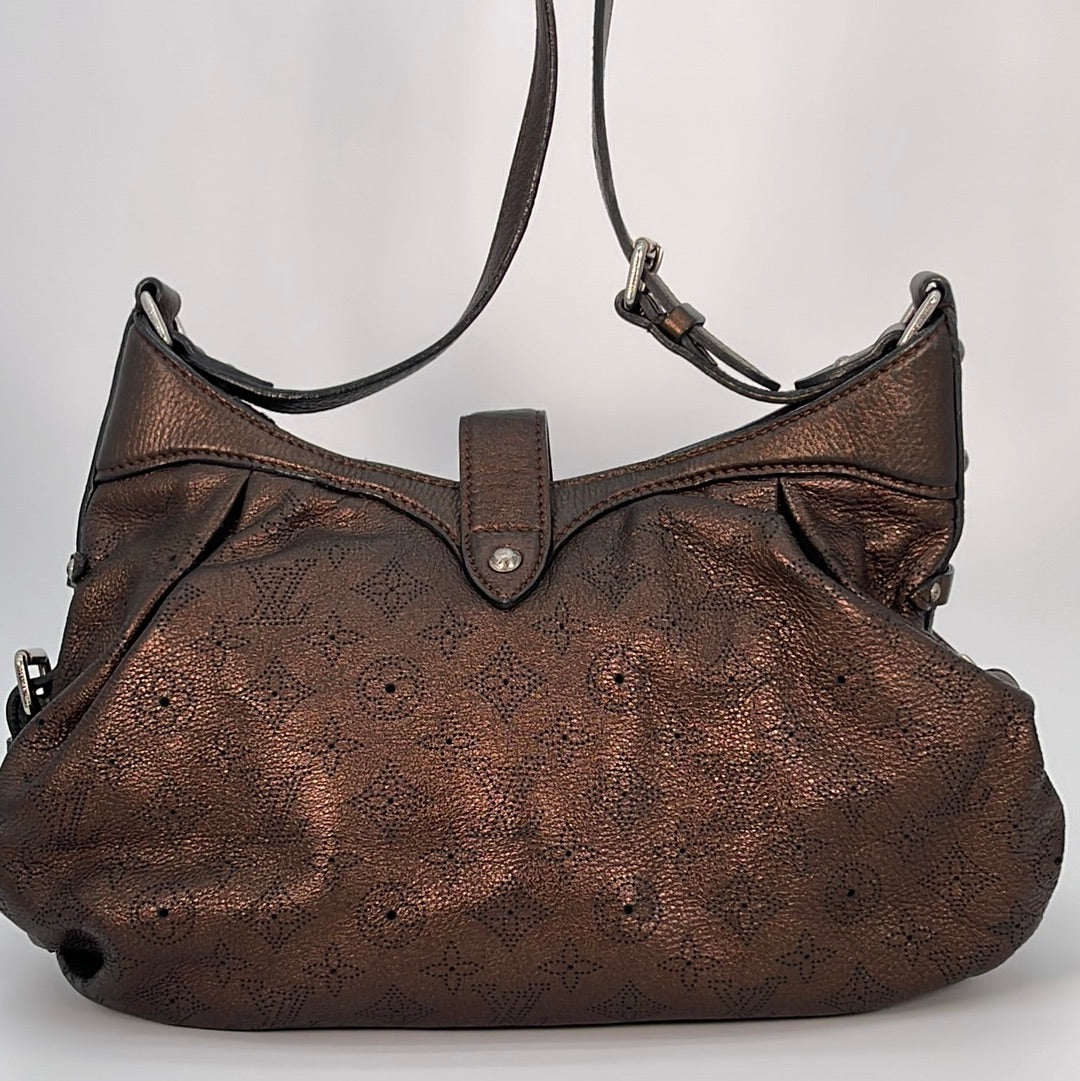 Preloved Louis Vuitton L Hobo Black Mahina Leather Bag AR0048