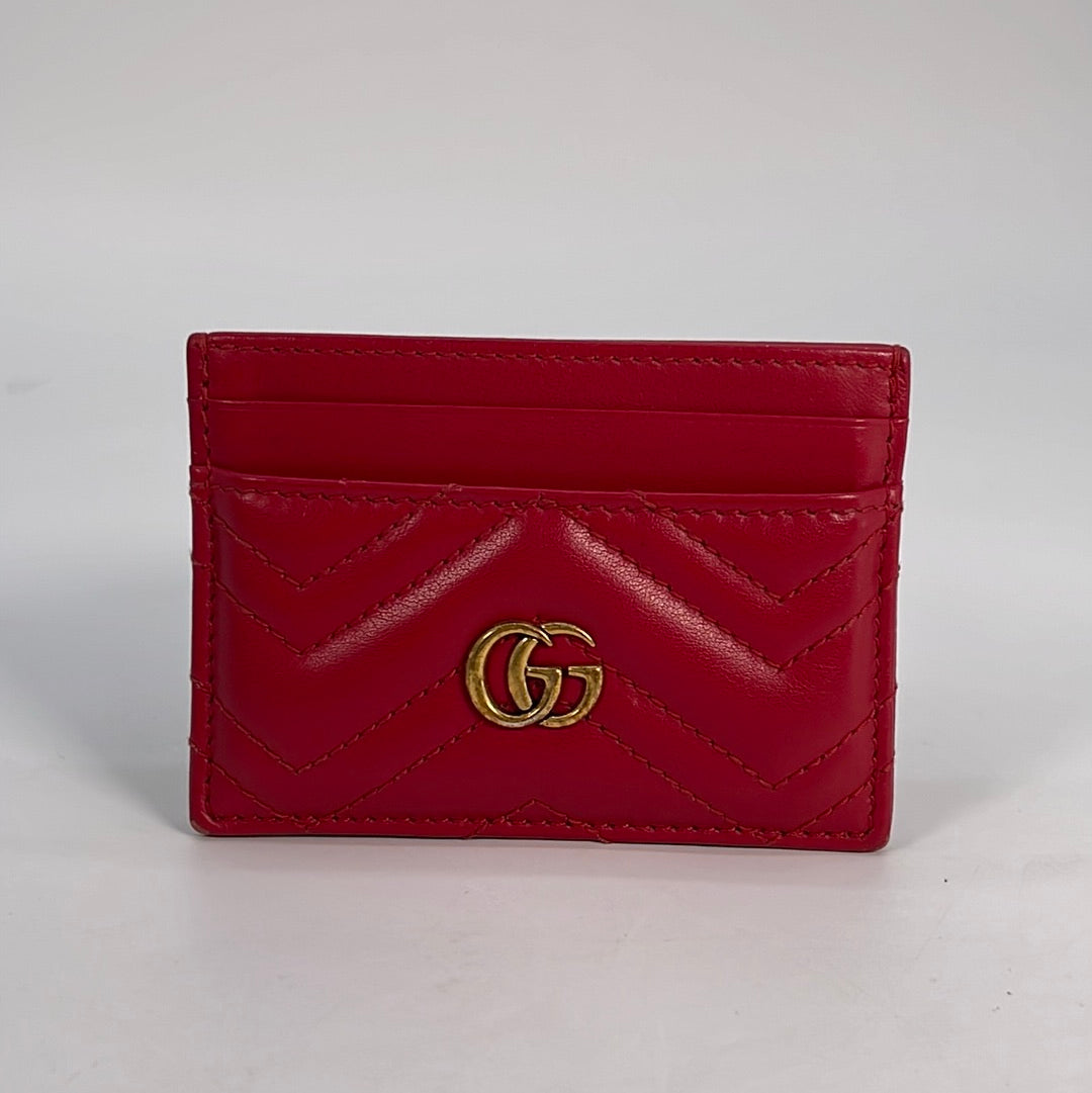 GG Marmont Leather Card Holder in Red - Gucci