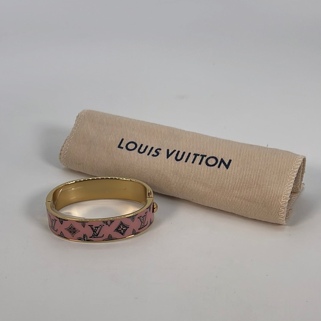 Louis Vuitton logo cuff bracelet | 3D Print Model