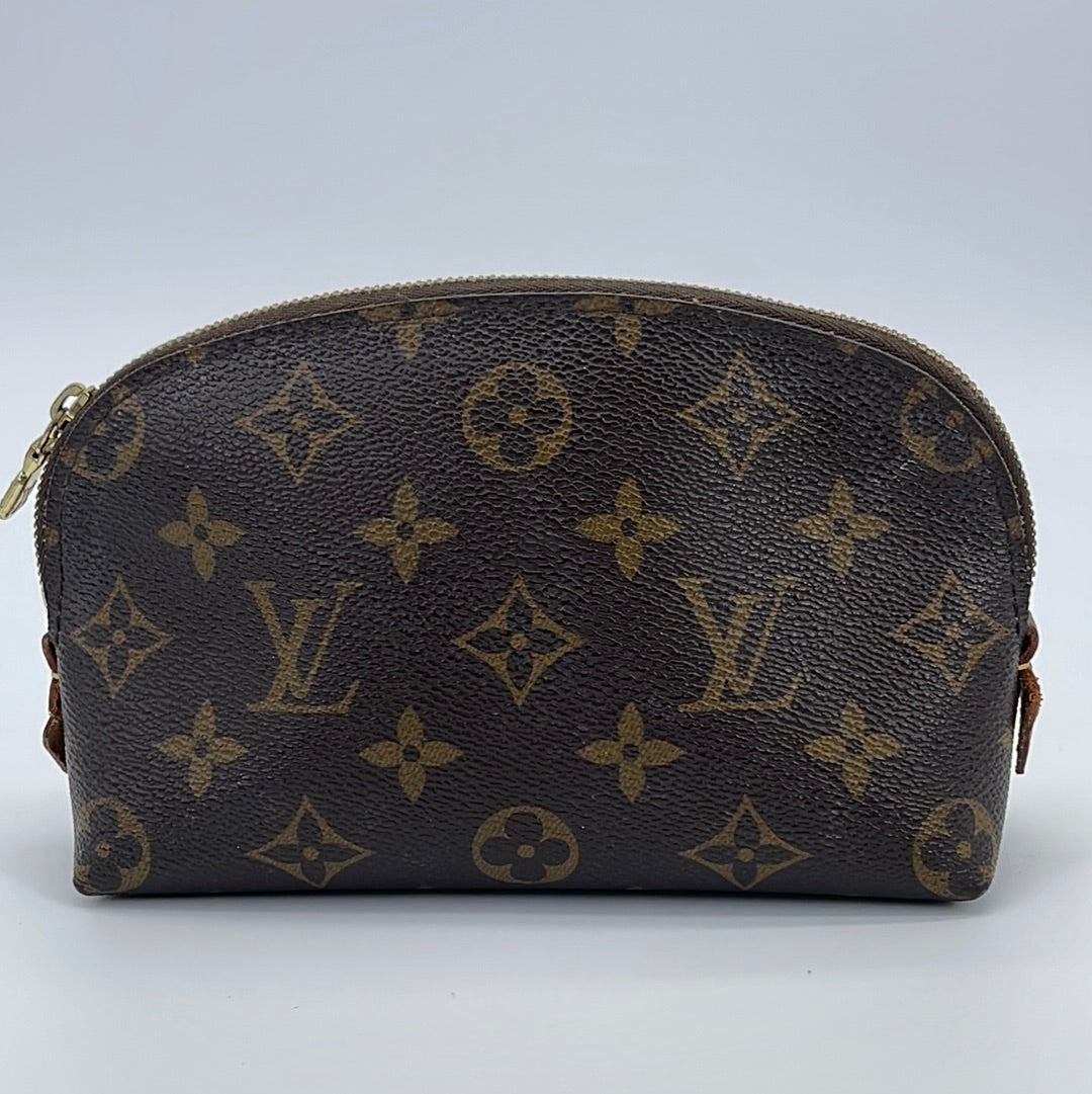 Preloved Louis Vuitton Monogram V Tote MM CA4188 052223