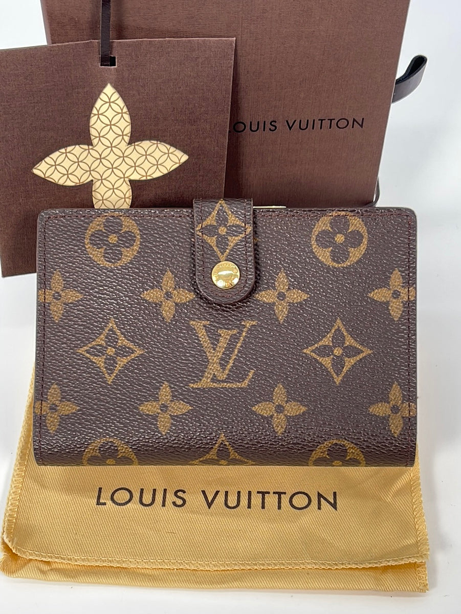 Authenticated Used Louis Vuitton M67579 Unisex Monogram Wallet Beige,Green,Ivory  