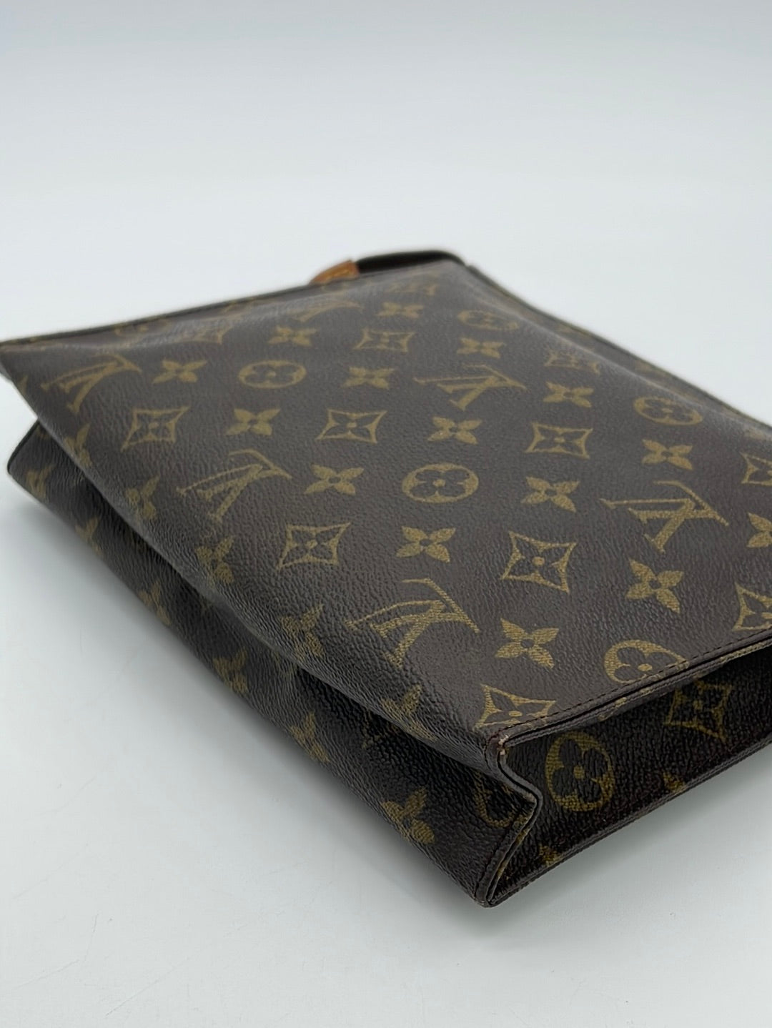 LOUIS VUITTON BY THE POOL COSMETIC CASE POUCH – TIMELESS VOGUE