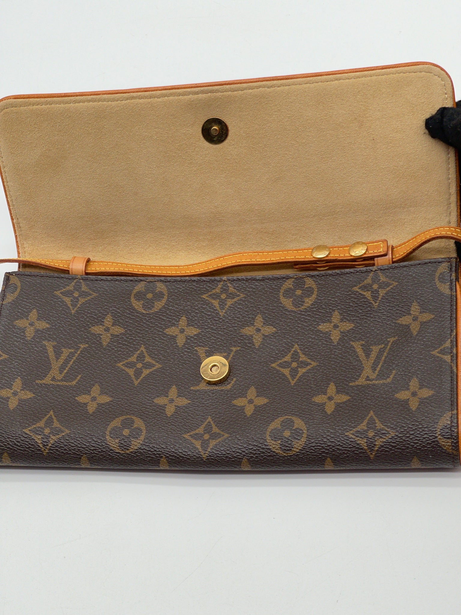 PRELOVED Louis Vuitton Discontinued Pochette Twin PM Monogram Crossbody Bag DVJCM28 072224 H