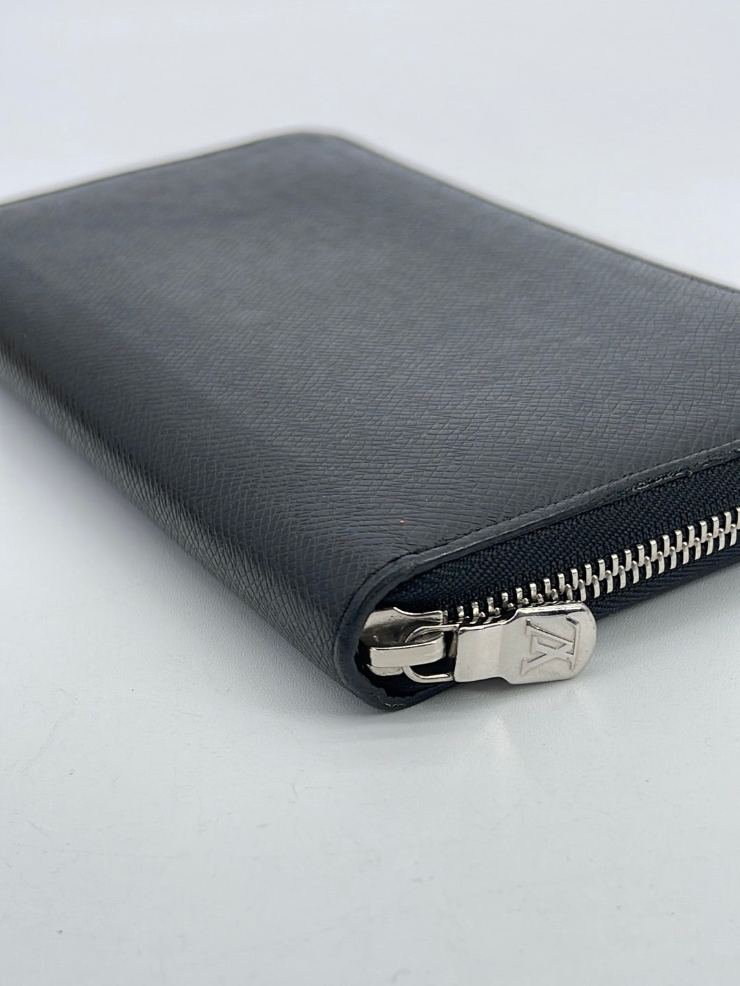 Buy Authentic Louis Vuitton Cup Black/blue Zippy Organiser Wallet