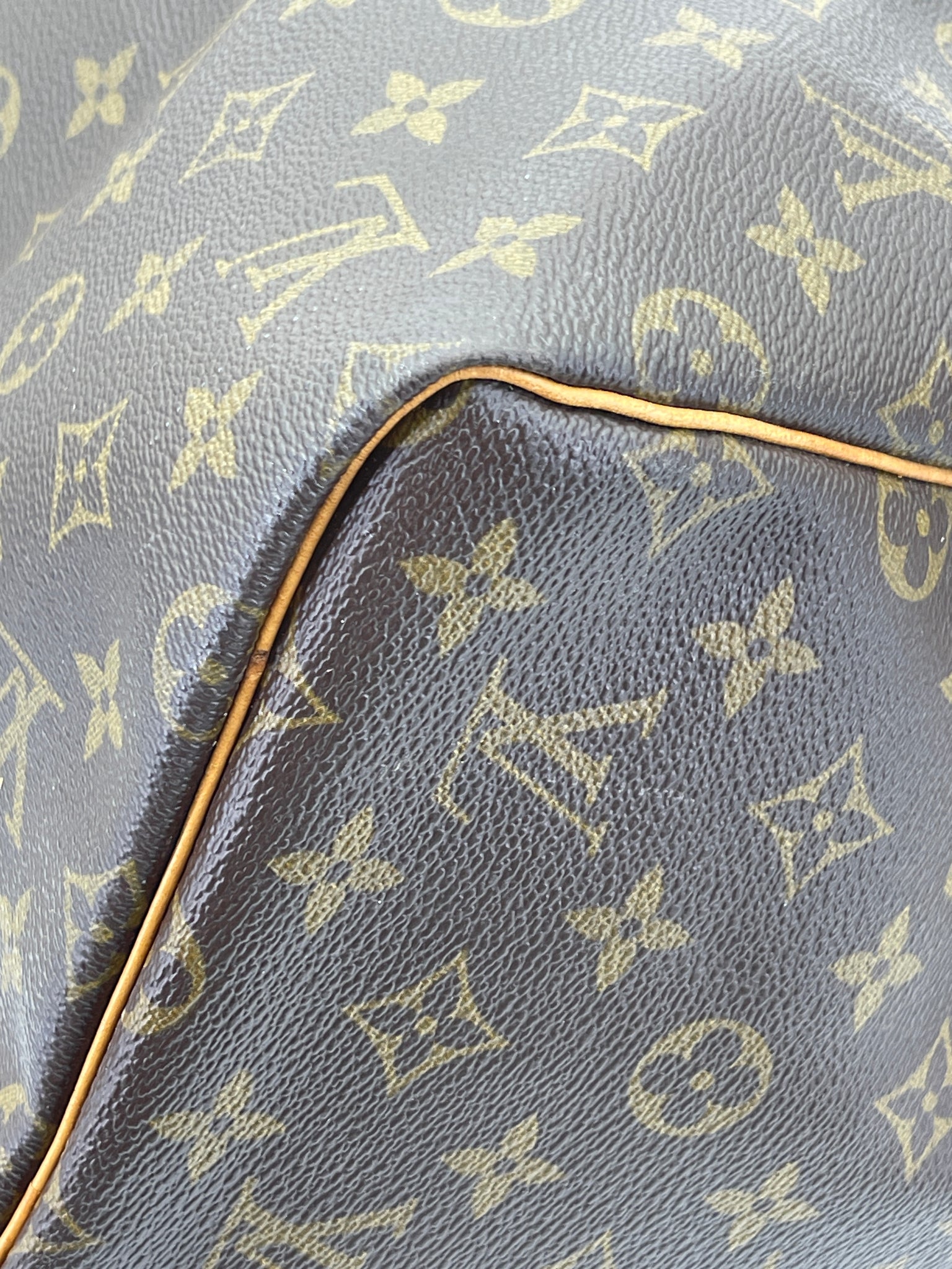 Preloved Louis Vuitton Keepall 55 Monogram Duffel Bag. 2KMCXHJ 073024 H