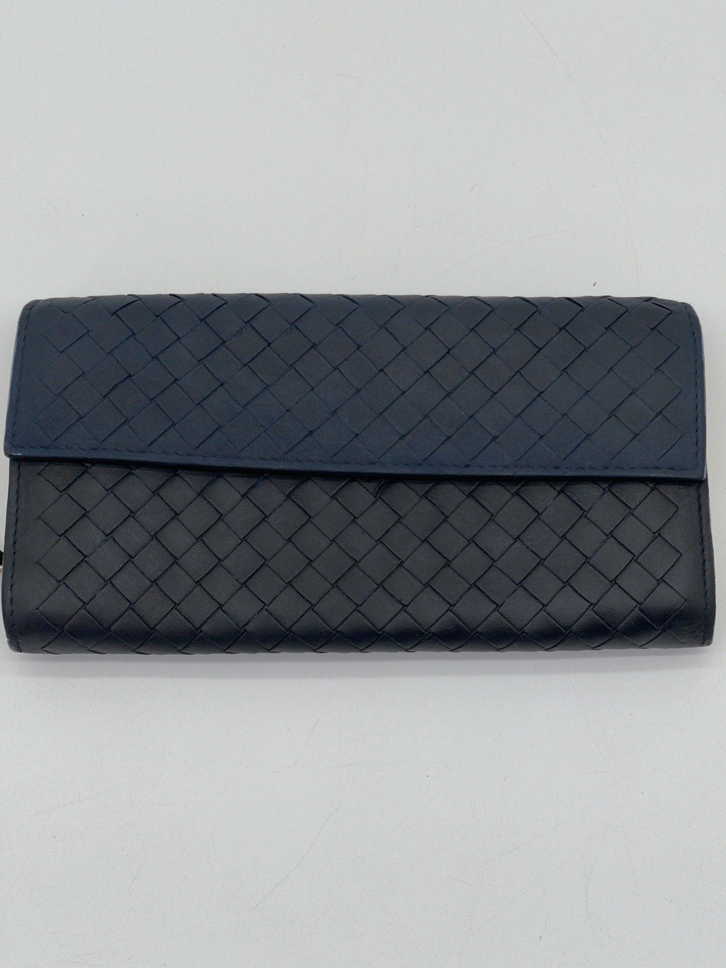 PRELOVED Bottega Veneta Intrecciato Black and Navy Woven Wallet XM6M9TT 100724 H