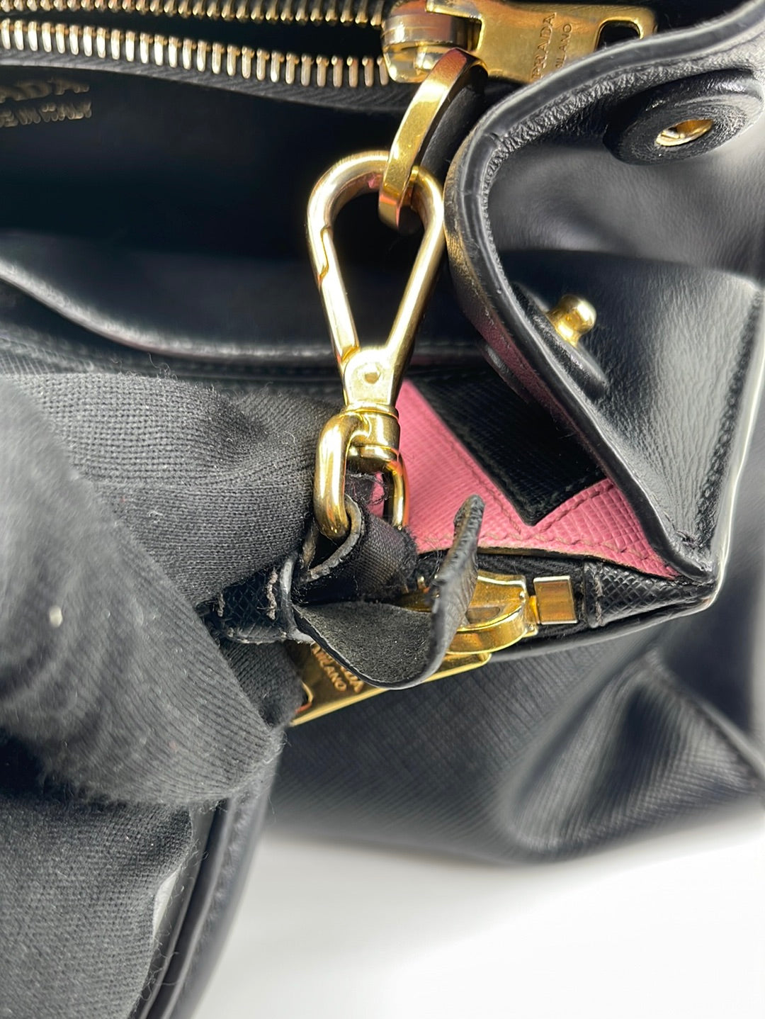 Prada Beige Saffiano Leather Medium Galleria Double Zip Tote For Sale at  1stDibs