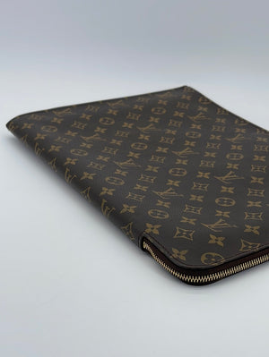 PRELOVED Louis Vuitton Monogram Poche Documents XHB8Q2T 040924 H