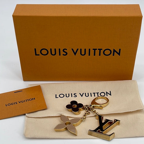 At Auction: Louis Vuitton, Louis Vuitton - LV - Fleur de Monogram Bag Charm  - Kitted