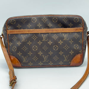 Auth Louis Vuitton Monogram Trocadero 30 Shoulder Cross Body Bag