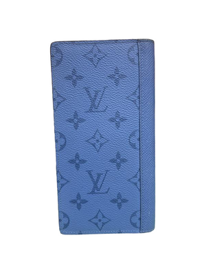 Preloved Louis Vuitton Light Blue Taigarama Brazza Wallet 76XBRT7 061624B