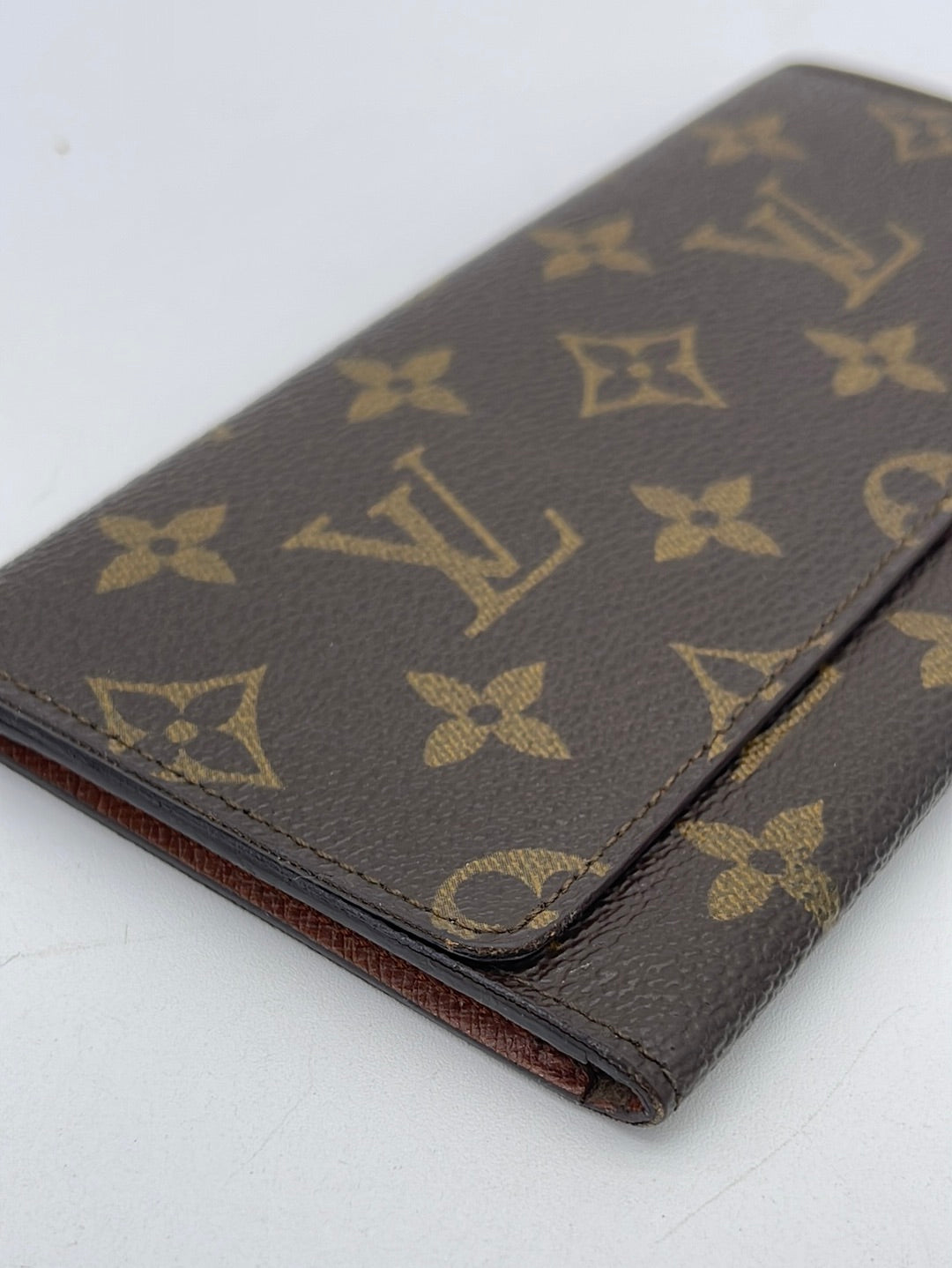 Preloved Louis Vuitton Monogram Checkbook Cover MI8910 022324 H