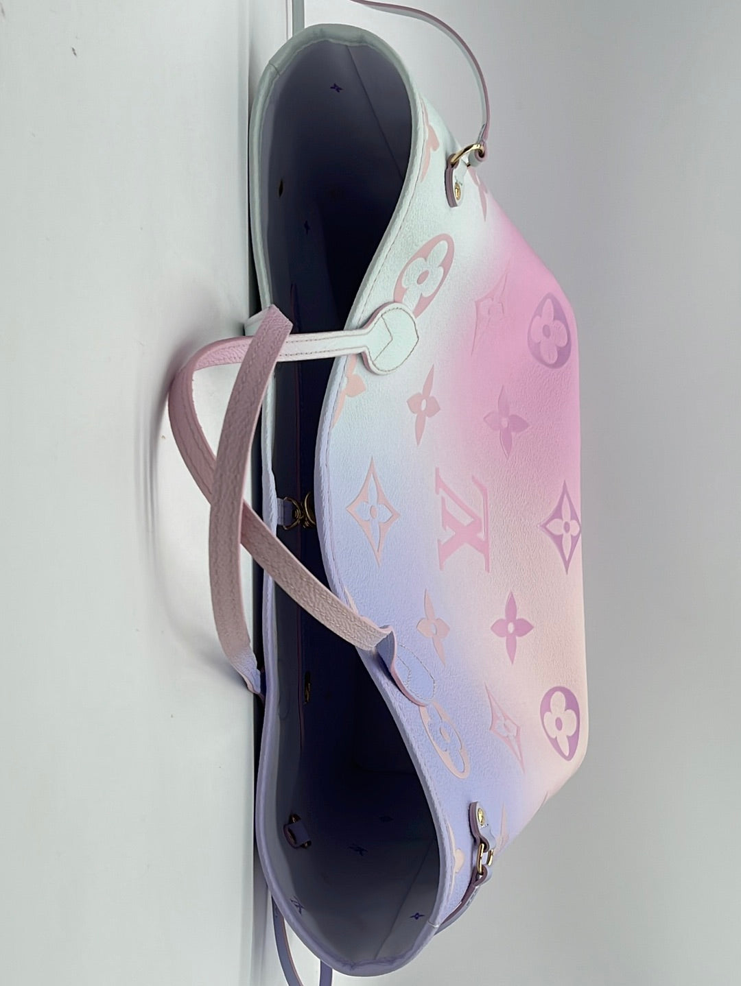 GIFTABLE Preloved LIMITED EDITION Louis Vuitton Sunrise Pastel Giant M –  KimmieBBags LLC