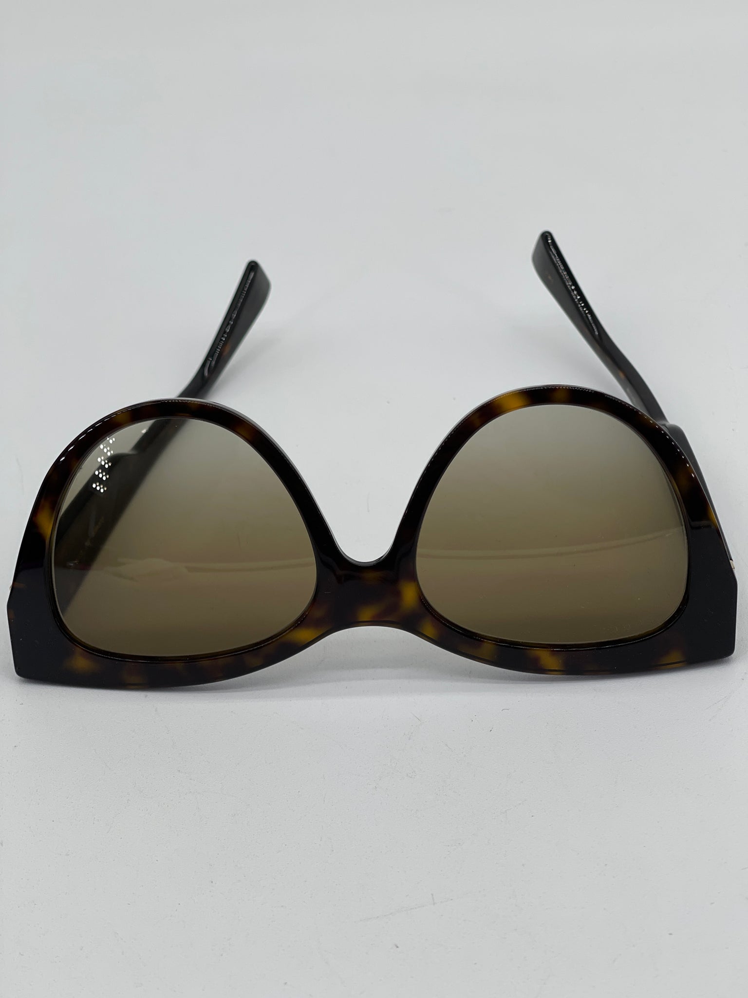 PRELOVED Gucci Cat-Eye Tortoiseshell Sunglasses W/ Brown Gradient Lens In Havana ZFU11BN3VM 080524 H