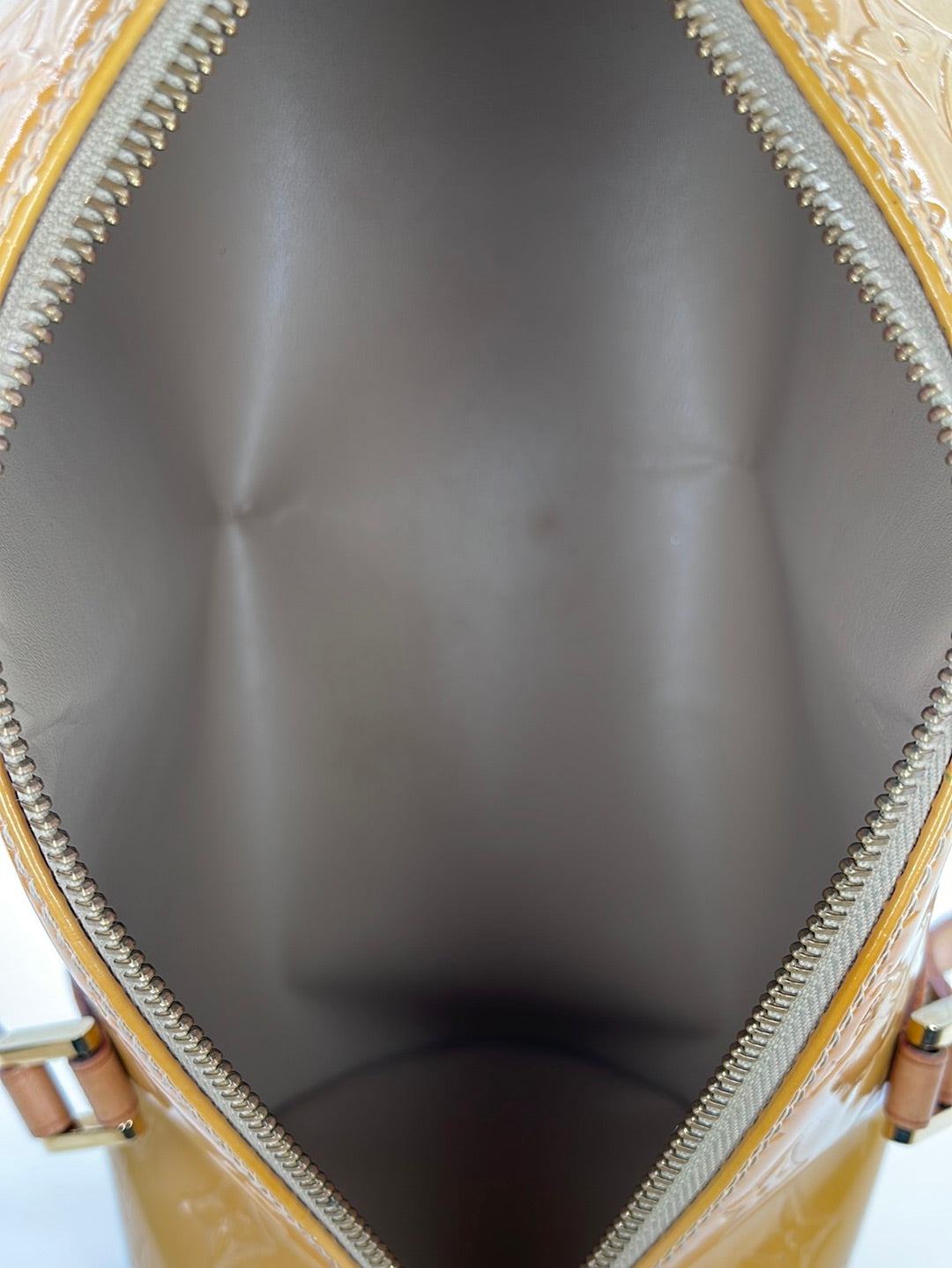 Authentic Louis Vuitton Bedford Vernis – Esys Handbags Boutique