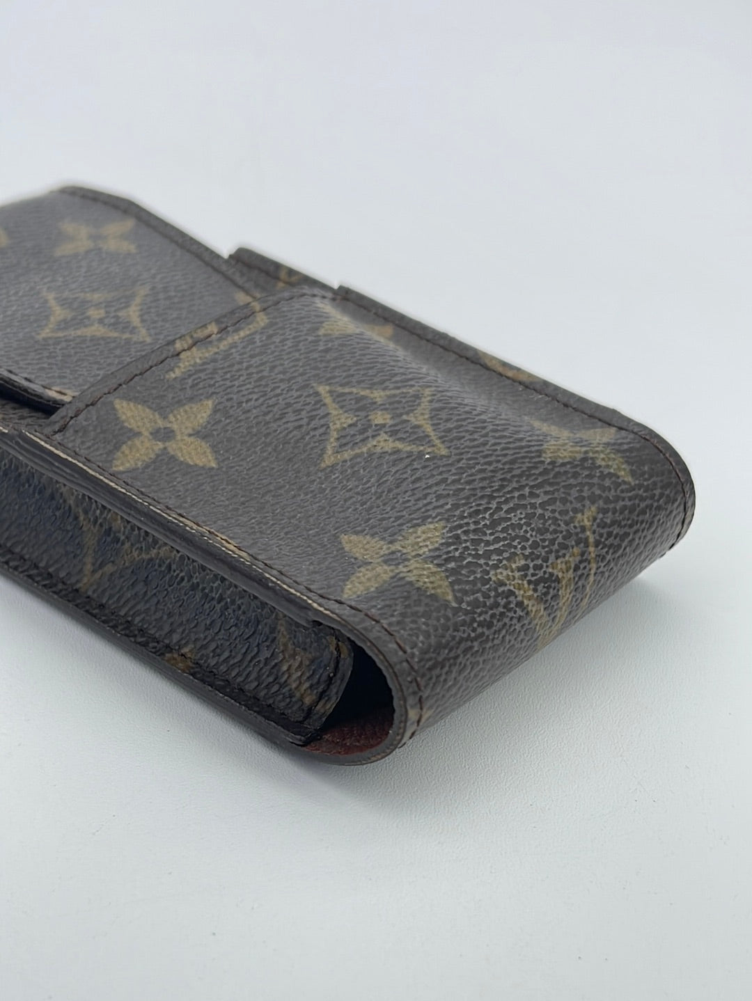 Preloved Louis Vuitton Monogram Tobacco Case CT1000 101023 – KimmieBBags LLC