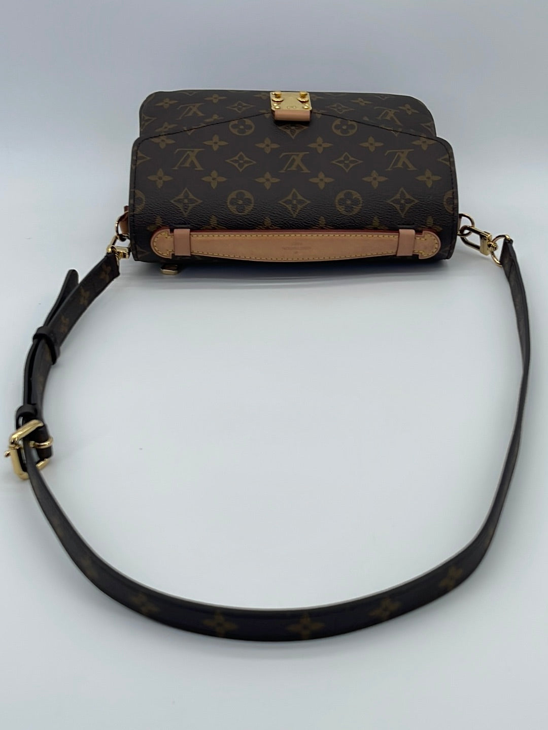 Preloved Louis Vuitton Monogram Pochette Metis Monogram Canvas SD2240 082323 Off