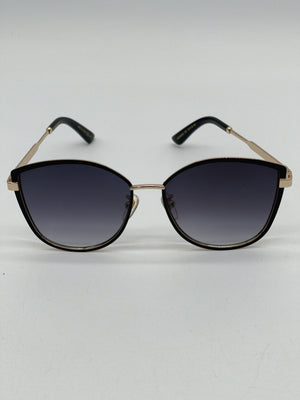 Like New Gucci Gold and Black Sunglasses with black gradient lenses. TOULRC46381 100224 H