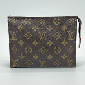 Preloved  Louis Vuitton Monogram Toiletry 19 Pouch KBV98JD 041124 H