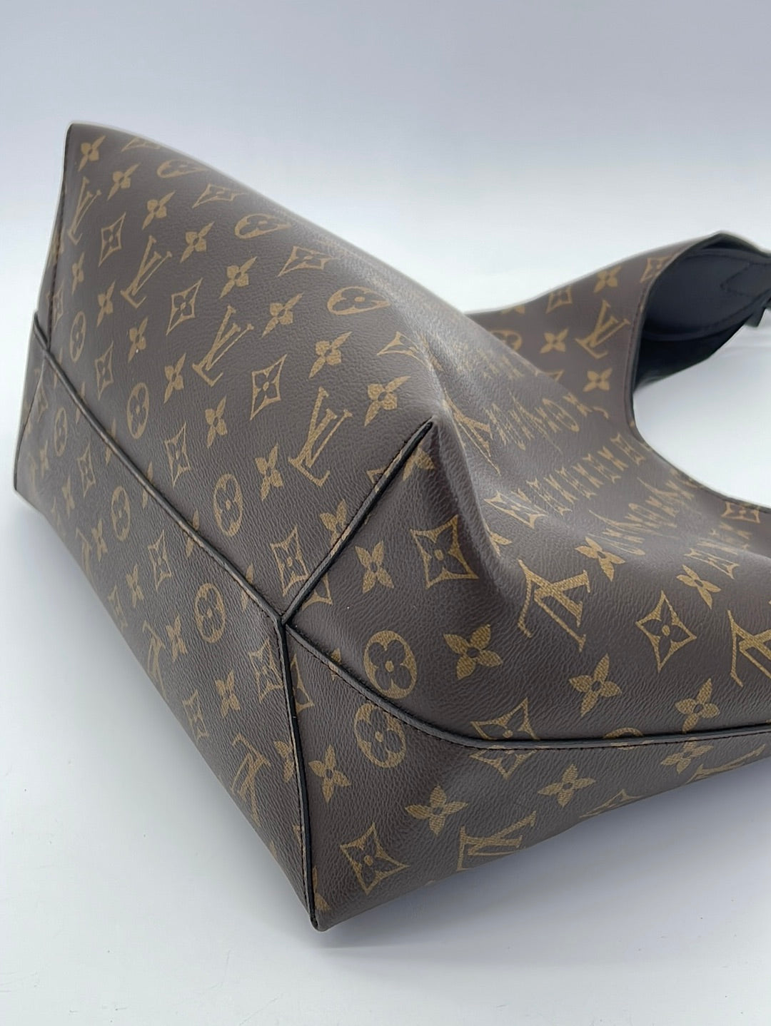 Louis Vuitton, Bags, Louis Vuitton Monogram Canvas Flower Hobo Bag