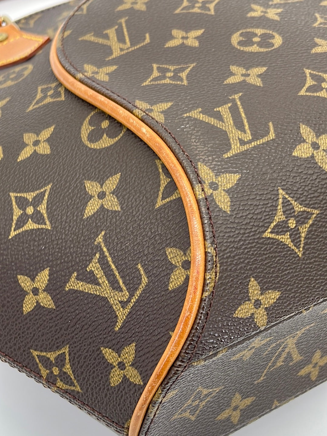 H Preloved Louis Vuitton Ellipse PM Monogram Bag JRYVD6T 051424