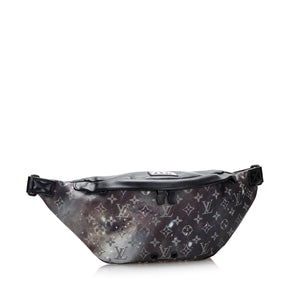 GIFTABLE PRELOVED Louis Vuitton Monogram Galaxy Discovery Bumbag DRWT94B 030724 Y