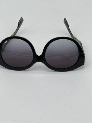 New Burberry Black Gradient Sunglasses. BY16603964 092624 H