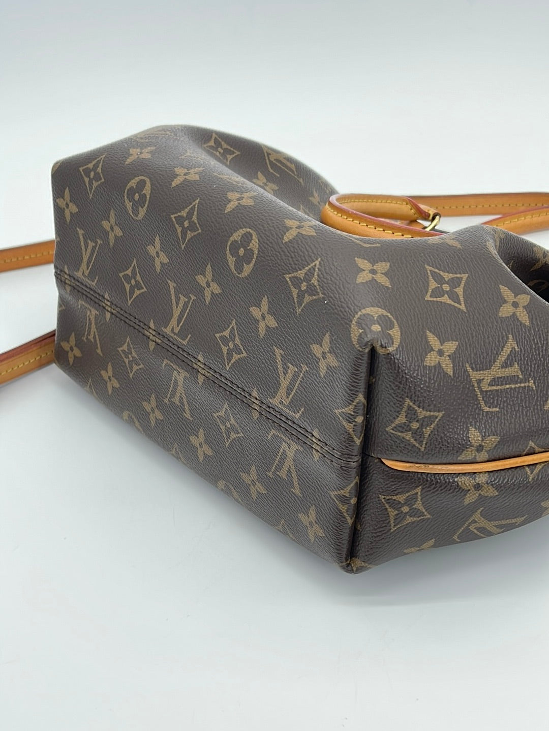 Preloved Louis Vuitton Turenne PM Monogram Canvas Handbag SR2116 05032 –  KimmieBBags LLC