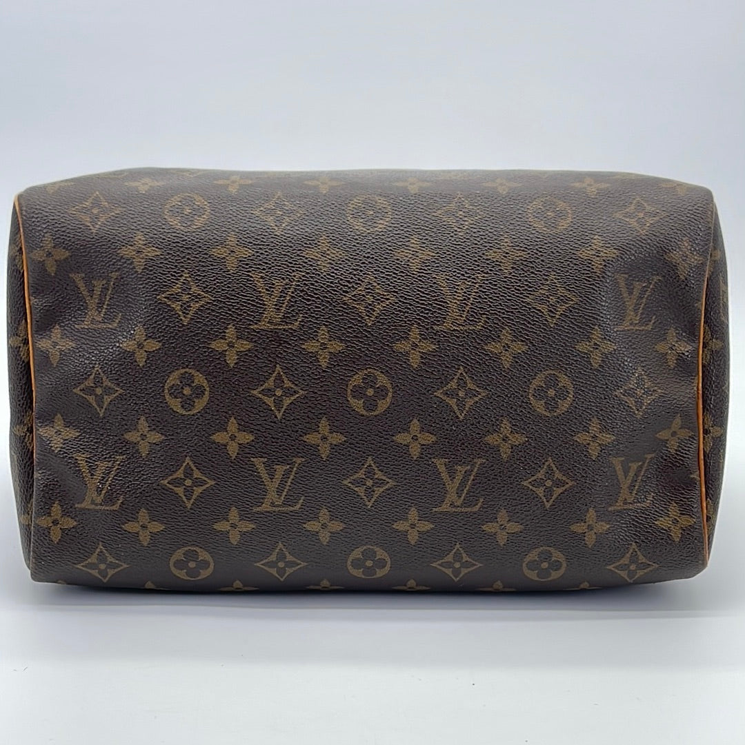 Preloved Louis Vuitton Monogram Speedy 30 Bag VI8909 042123 – KimmieBBags  LLC