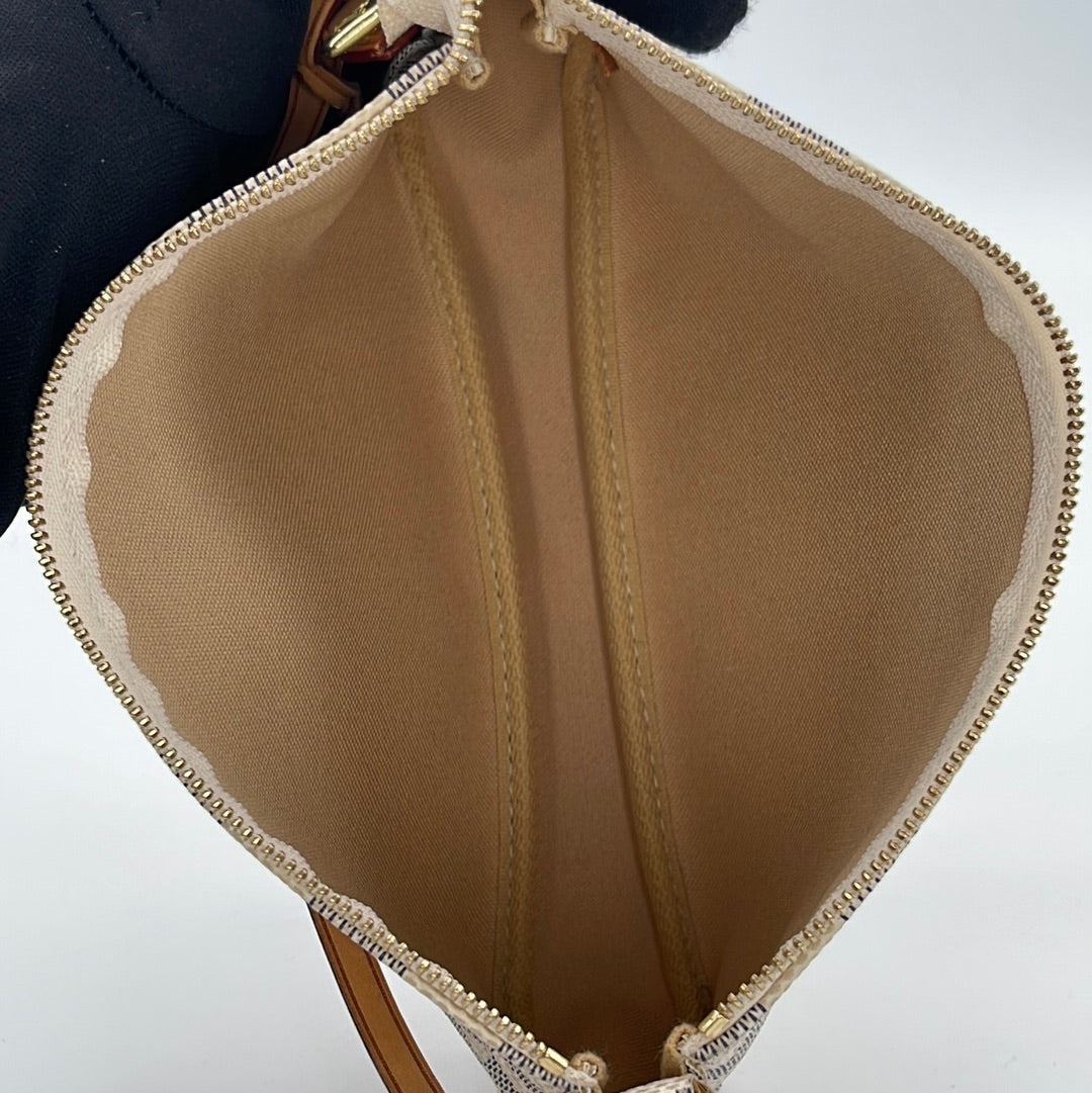 Louis Vuitton Pochette Clutch 242402