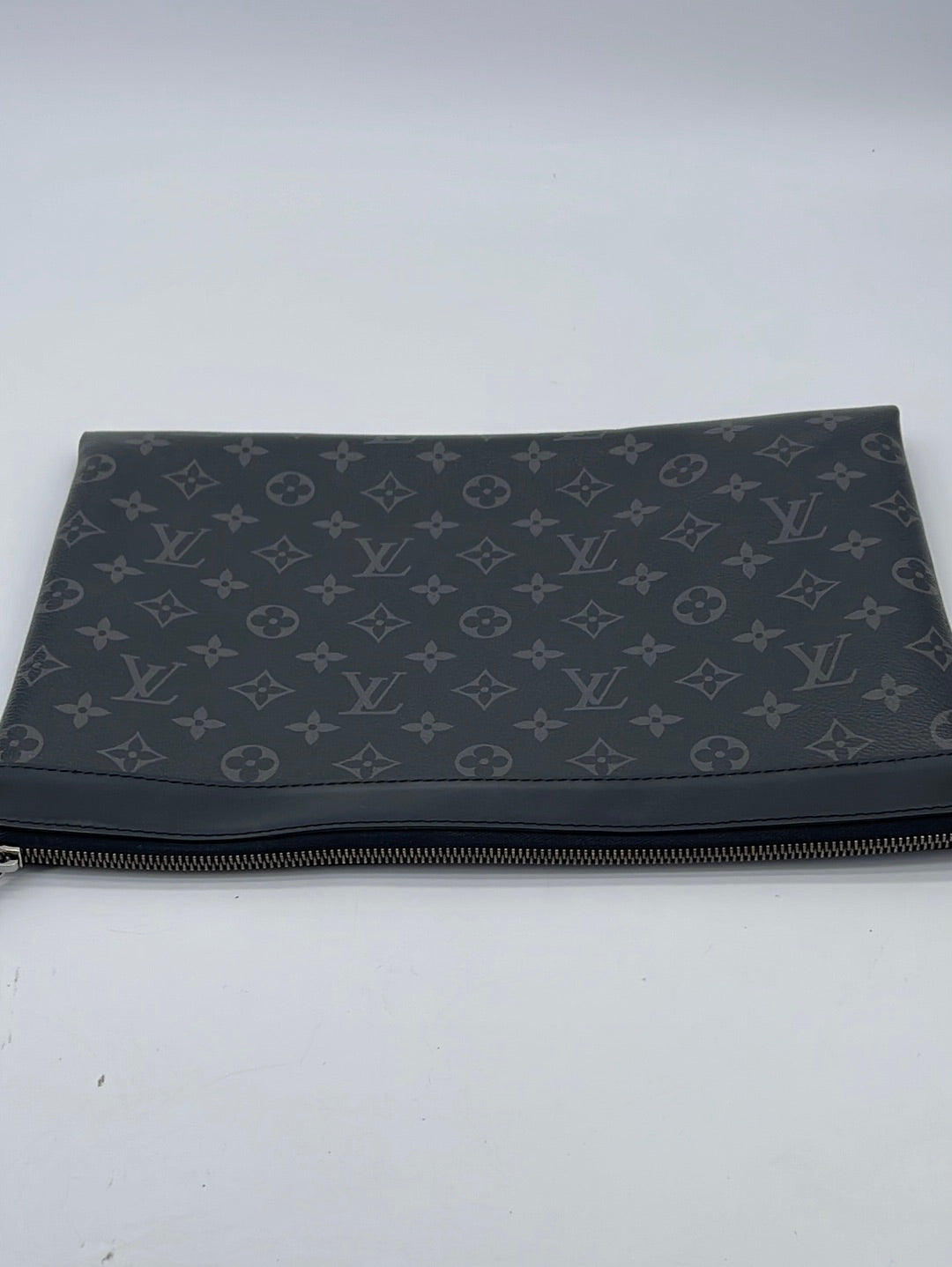 Louis Vuitton Monogram Eclipse Discovery Pochette GM - Black Portfolios &  Pouches, Bags - LOU665181