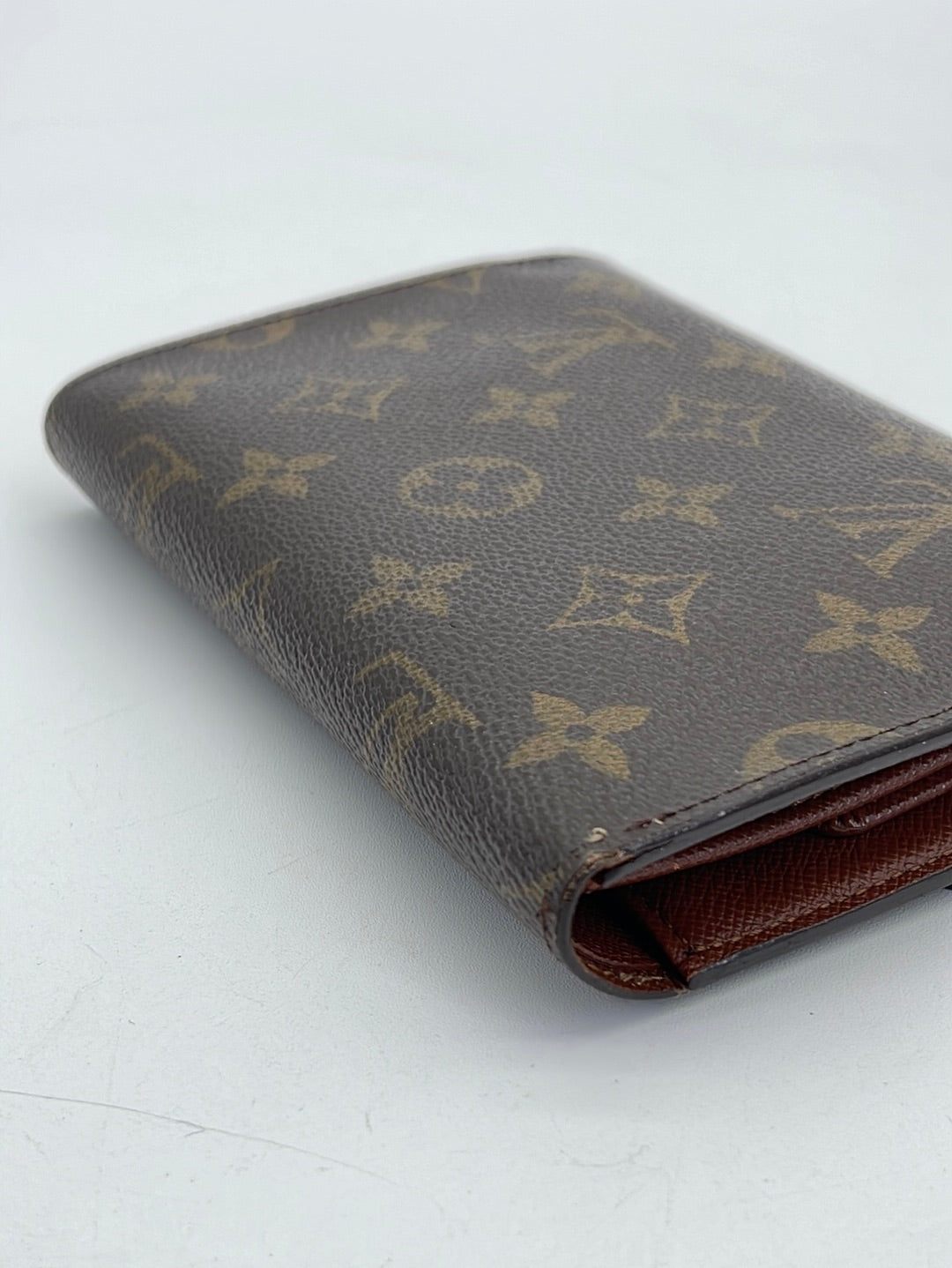 Preloved Louis Vuitton Monogram Portefeuille Alexandra Trifold Wallet DBRVHQX 052424 H