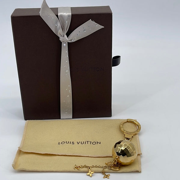 Louis Vuitton Cat Bag Charm – Dina C's Fab and Funky Consignment