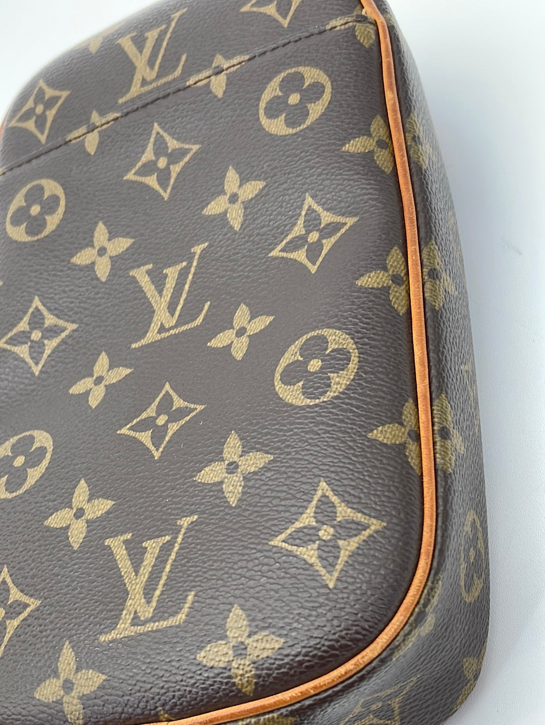 PRELOVED Louis Vuitton Gange Monogram Crossbody Shoulder Bag HHW27T9 041124 H