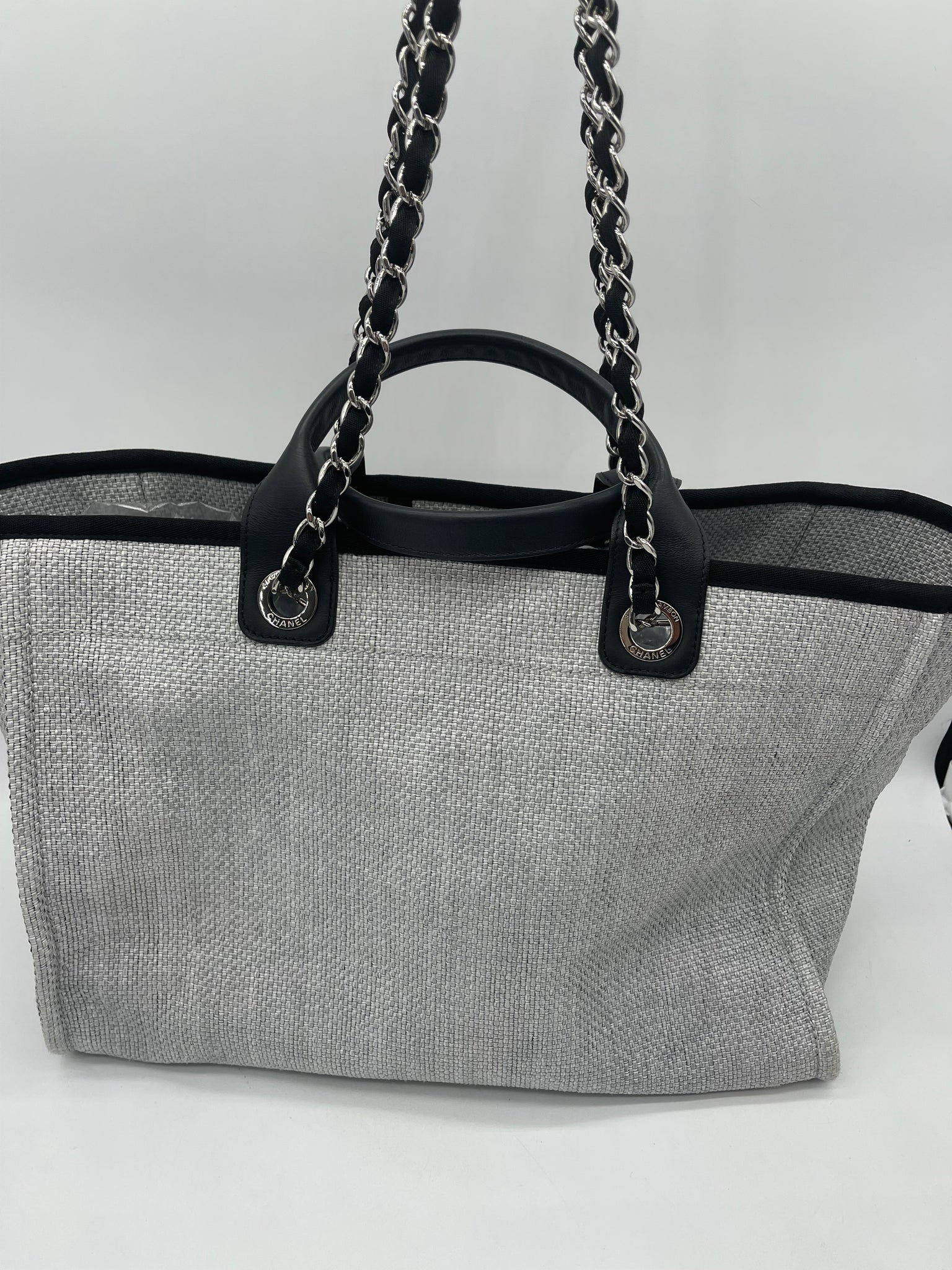 Preloved Chanel Gray Raffia Leather Deauville L Tote (Large). 3JHCX79 120324 P