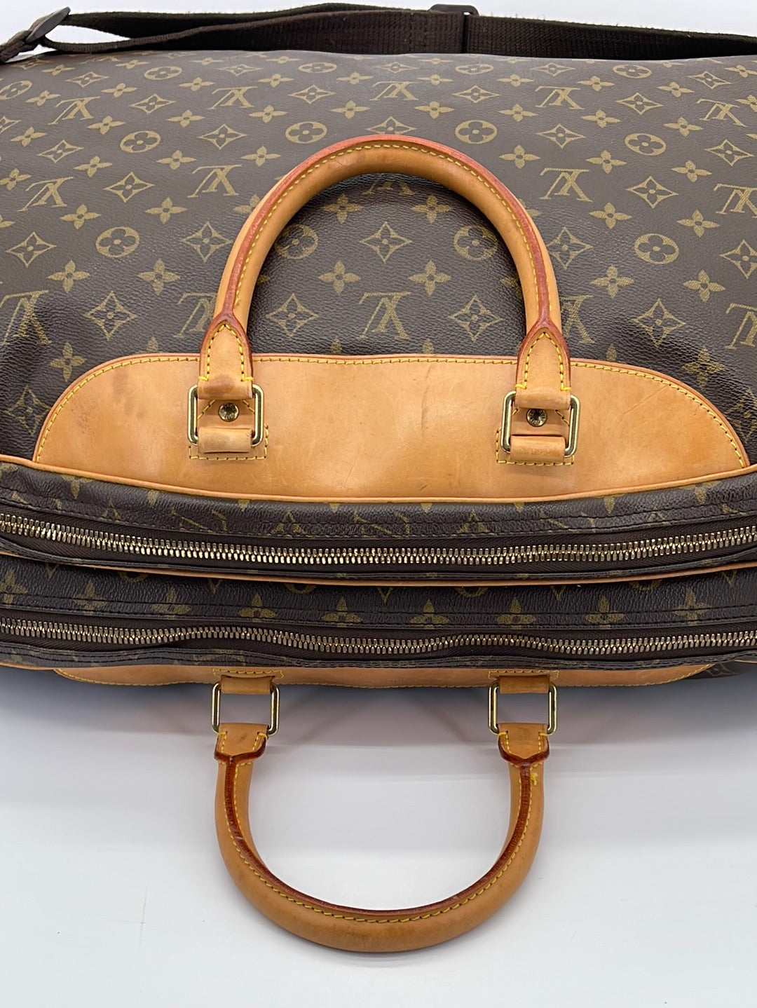 Pre Loved Louis Vuitton Monogram Alize 2 Poches – Bluefly