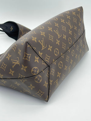 Louis Vuitton Flower Hobo Shoulder Bag Monogram Canvas