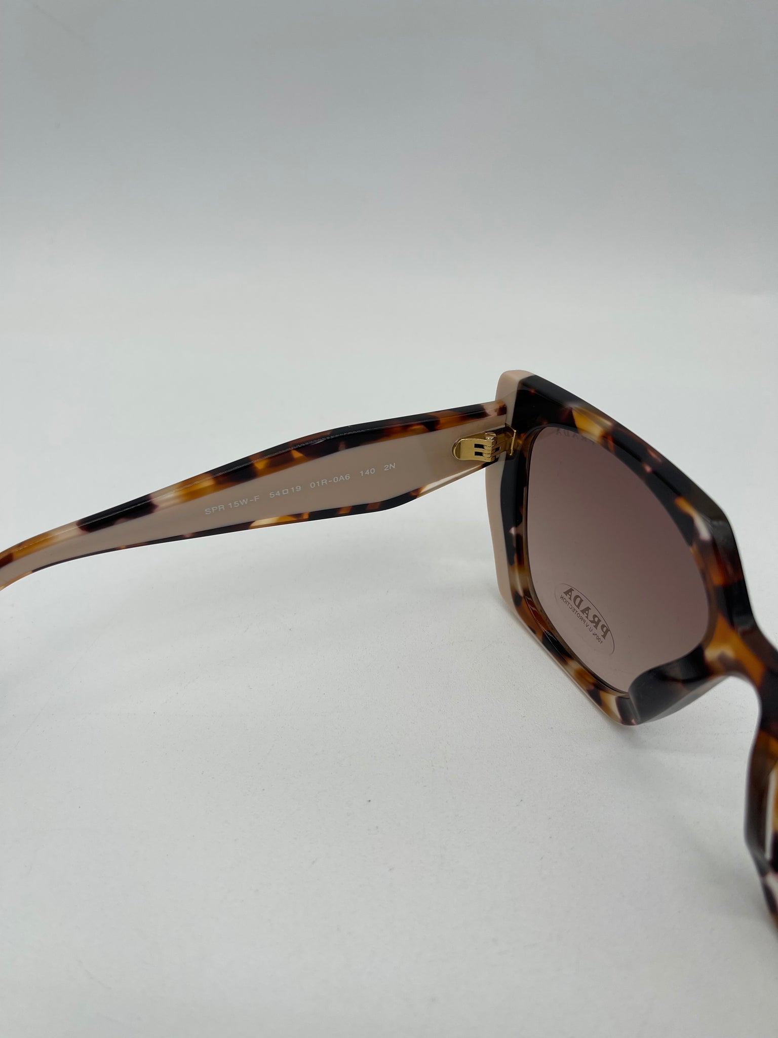 Like New Prada Caramel Tortoise Sunglasses SPR15W-F 01R-0A6 090524 H