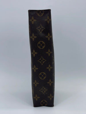 LOUIS VUITTON Vintage Monogram Toiletry Pouch 26 – Collections Couture