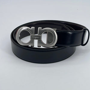 Black and brown reversible and adjustable belt
