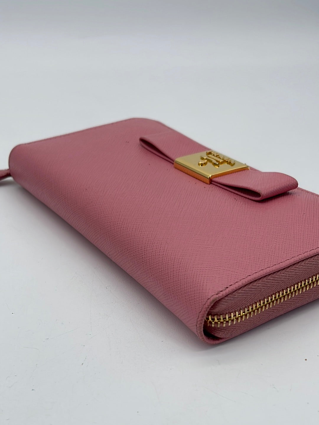 Preloved Prada Pink Bow Saffiano Leather Long Wallet RV4JJMR 052424 H