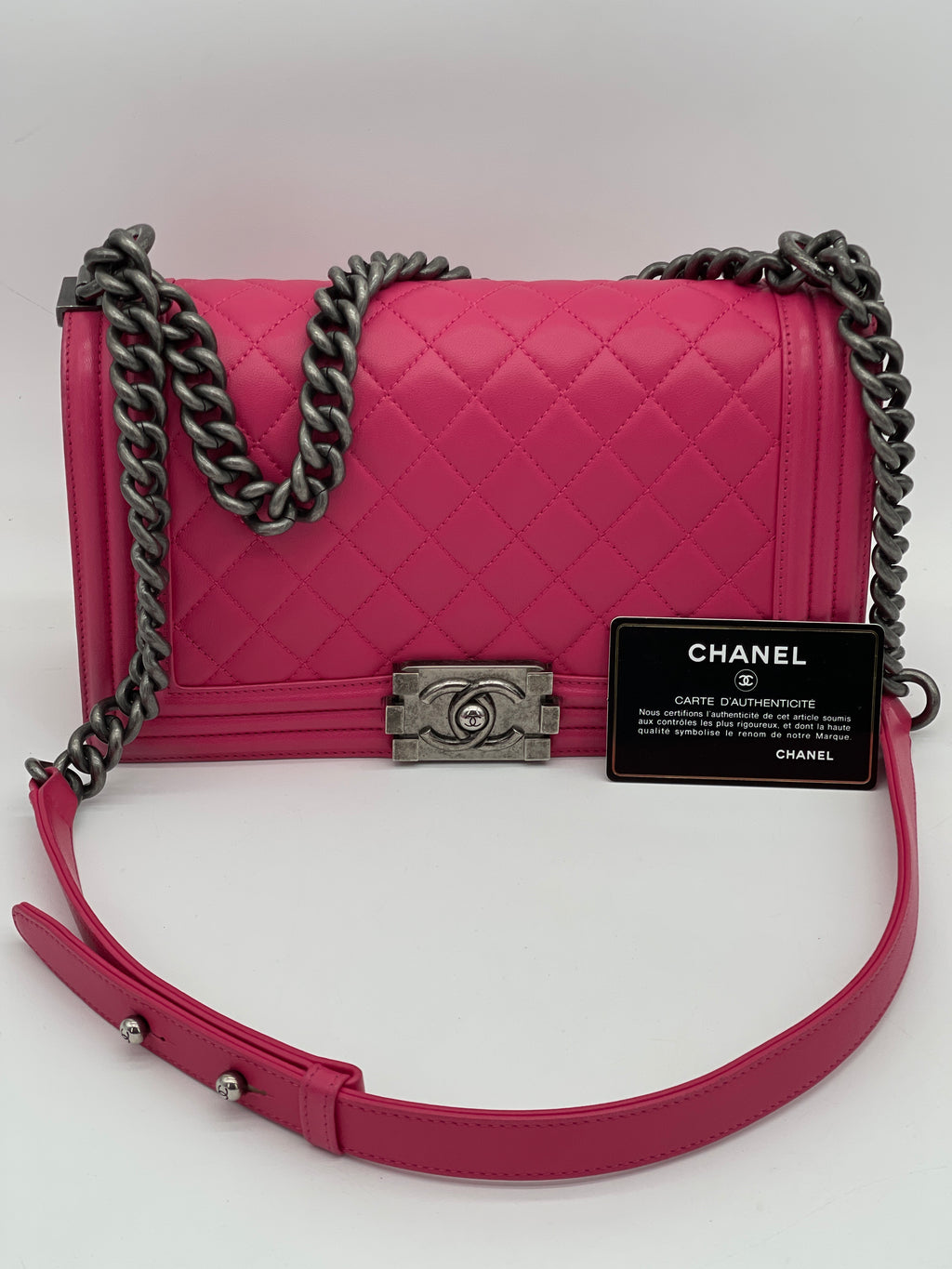 PRELOVED Chanel Pink Lambskin Medium Boy Flap Bag. 4H6Q3J7 091124 P