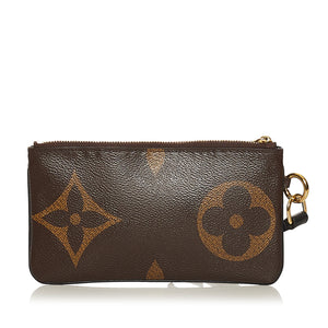 PRELOVED Louis Vuitton Reverse Monogram Giant Trio Pouch Wristlet. 2XX8DJJ 091224 Y