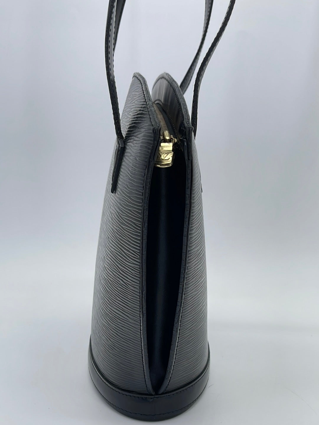 Sold at Auction: Louis Vuitton Epi Saint Jacques PM Black Bag