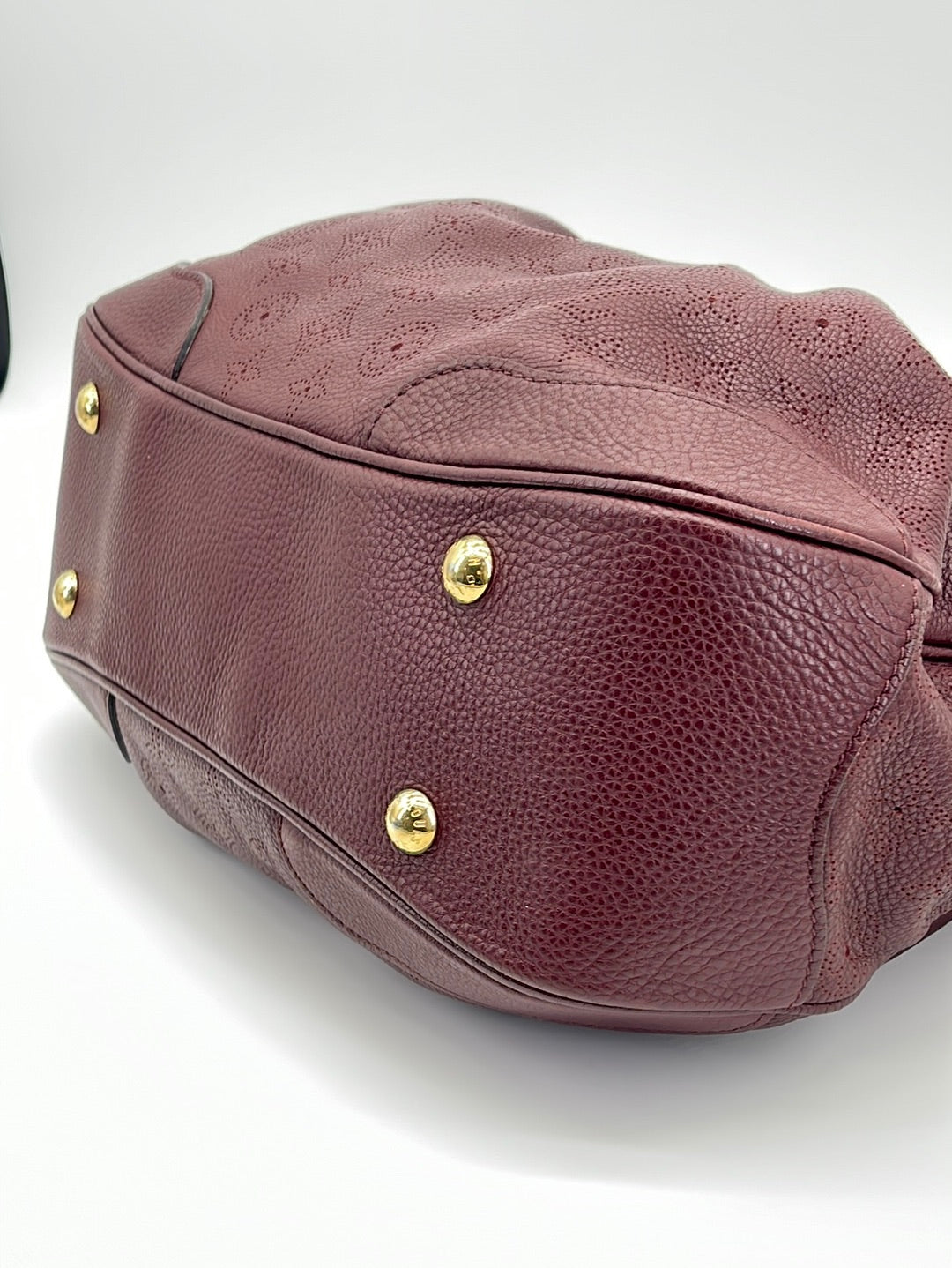 Louis Vuitton Red Babylone Mahina Calf Leather - AH4104